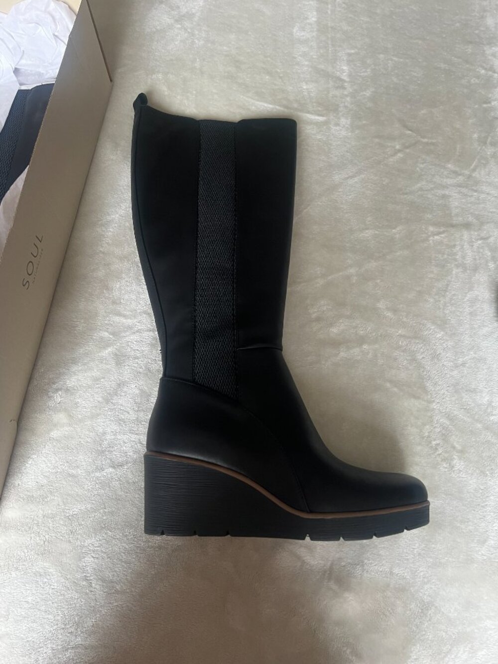 BNWT SOUL NATURALIZER Adrian Boots